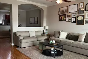 10409 Crimson Park Ln, Tampa, FL 33626 - Photo 5
