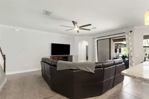 7957 Hampton Lake Dr, Tampa, FL 33647 - Photo 17