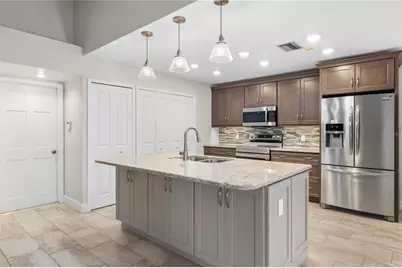 1614 Dawnridge Court, Brandon, FL 33510 - Photo 15