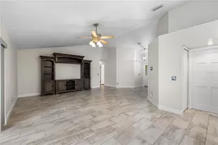 1614 Dawnridge Ct, Brandon, FL 33510 - Photo 11