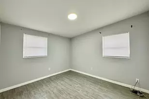 6816 W Burke St, Tampa, FL 33634 - Photo 17
