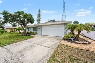 3369 Hunt Club Dr, Clearwater, FL 33761 - Photo 3