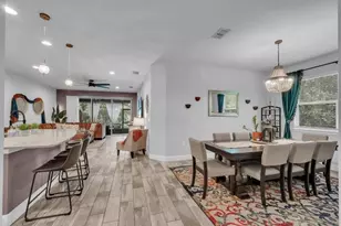 11505 Cambium Crown Dr, Riverview, FL 33569 - Photo 9