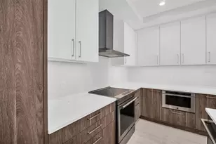 275 1st Ave S, Saint Petersburg, FL 33701 - Photo 11