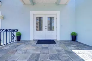 289 8th Ave N, Tierra Verde, FL 33715 - Photo 17
