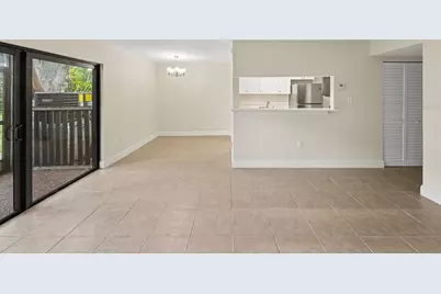 11502 7th Lane N #1401, Saint Petersburg, FL 33716 - Photo 5