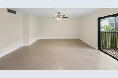 11502 7th Lane N #1401, Saint Petersburg, FL 33716 - Photo 7