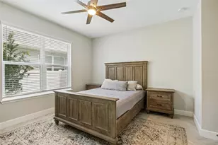 9085 Spruce Creek Cir, Riverview, FL 33578 - Photo 17