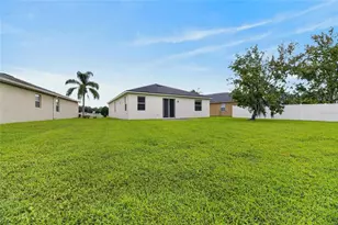 2637 Walden Woods Dr, Plant City, FL 33566 - Photo 33