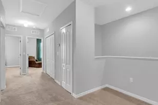 13901 River Willow Pl, Tampa, FL 33637 - Photo 9