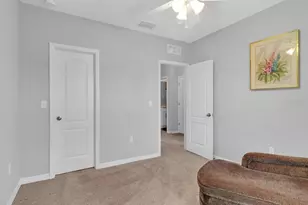 13901 River Willow Pl, Tampa, FL 33637 - Photo 17