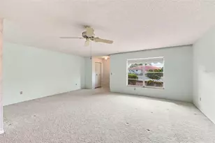 127 Wintersong Ln, Sun City Center, FL 33573 - Photo 5