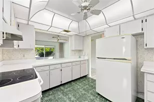 127 Wintersong Ln, Sun City Center, FL 33573 - Photo 11
