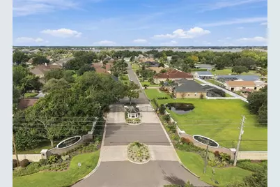 9504 Waterford Oaks Boulevard, Winter Haven, FL 33884 - Photo 7