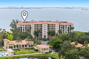 4737 Dolphin Cay Ln S, Saint Petersburg, FL 33711 - Photo 3