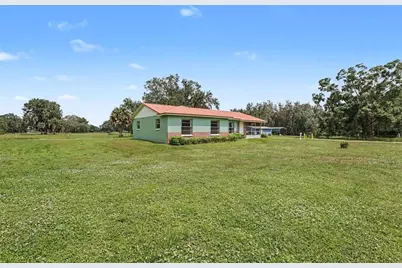 3149 Sydney Dover Road, Dover, FL 33527 - Photo 1