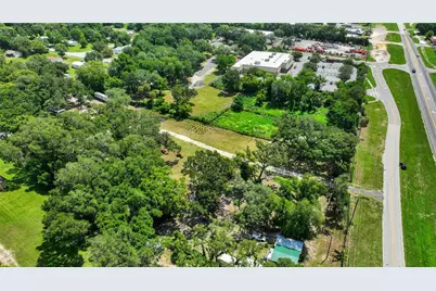 9922 Rockhill Road, Thonotosassa, FL 33592 - Photo 13