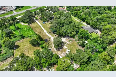 9922 Rockhill Road, Thonotosassa, FL 33592 - Photo 5