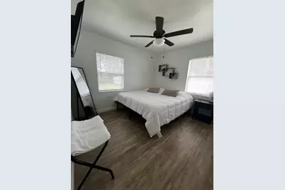 4318 Berkley Drive, Tampa, FL 33610 - Photo 9