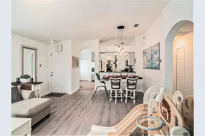7833 Carriage Pointe Drive, Gibsonton, FL 33534 - Photo 7