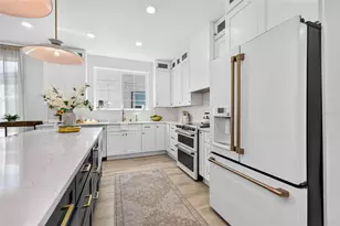 1717 Massachusetts Ave NE, Saint Petersburg, FL 33703 - Photo 11
