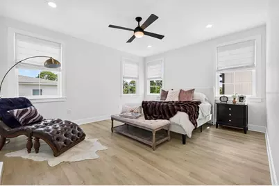 1717 Massachusetts Avenue NE, Saint Petersburg, FL 33703 - Photo 27