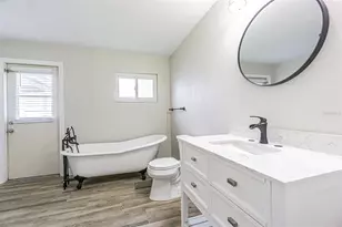 925 Cedarwood Ave, Dunedin, FL 34698 - Photo 15