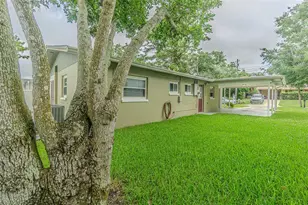 925 Cedarwood Ave, Dunedin, FL 34698 - Photo 23