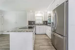 925 Cedarwood Ave, Dunedin, FL 34698 - Photo 11