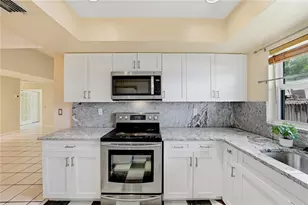 906 Carlton Rd, Tarpon Springs, FL 34689 - Photo 13