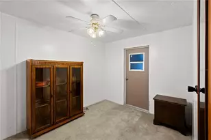 5318 Astrid Dr, Zephyrhills, FL 33541 - Photo 19
