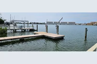 623 180th Avenue E, Redington Shores, FL 33708 - Photo 3