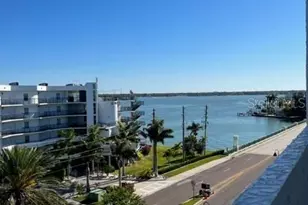 285 107th Ave, Treasure Island, FL 33706 - Photo 7