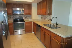 285 107th Ave, Treasure Island, FL 33706 - Photo 13