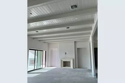 2051 Illinois Avenue NE, Saint Petersburg, FL 33703 - Photo 13