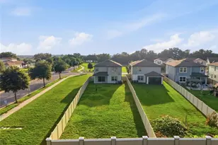 9018 Rally Spring Loop, Wesley Chapel, FL 33545 - Photo 7