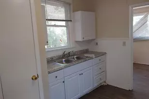 1924 30th St S, Saint Petersburg, FL 33712 - Photo 13