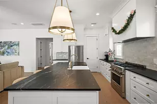 876 44th Ave N, Saint Petersburg, FL 33703 - Photo 15