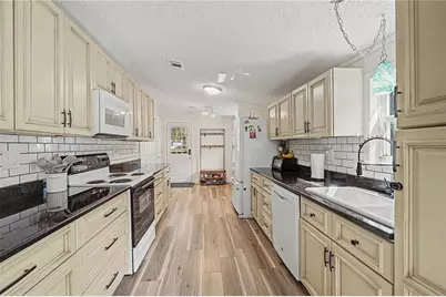 3935 Ewell Road, Lakeland, FL 33811 - Photo 9