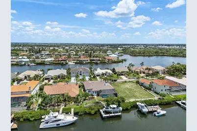 949 Allegro Lane, Apollo Beach, FL 33572 - Photo 11