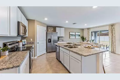 13409 Castle Peak Circle, Dade City, FL 33525 - Photo 3