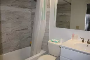 6121 56th Ave N, Saint Petersburg, FL 33709 - Photo 5