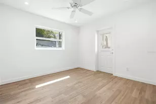 1867 Michigan Ave NE, Saint Petersburg, FL 33703 - Photo 15