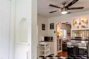 1750 34th Ave N, Saint Petersburg, FL 33713 - Photo 9