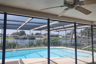 619 Riviera Bay Dr NE, Saint Petersburg, FL 33702 - Photo 11