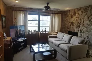 619 Riviera Bay Dr NE, Saint Petersburg, FL 33702 - Photo 7