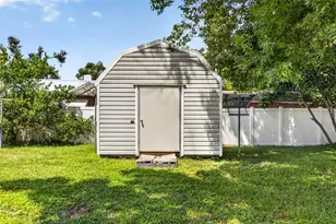 614 N Sylvan Dr, Brandon, FL 33510 - Photo 57