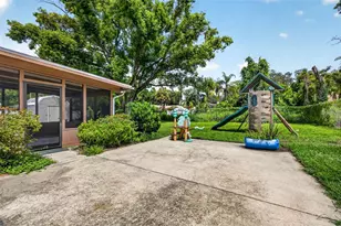 614 N Sylvan Dr, Brandon, FL 33510 - Photo 49