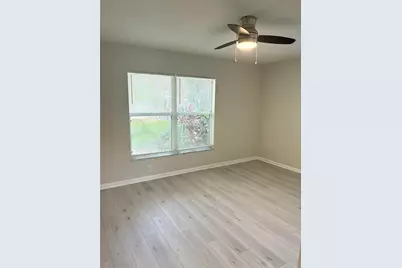 618 4th Avenue NE, Largo, FL 33770 - Photo 17