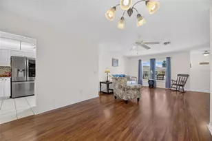 907 Bluewater Dr, Sun City Center, FL 33573 - Photo 11